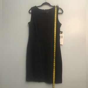 Sag Harbor Classic Black Sleeveless Blouse